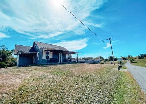 Photo of 336 Walkchalk Rd, Kittanning, PA 16201 (MLS # 1738350)