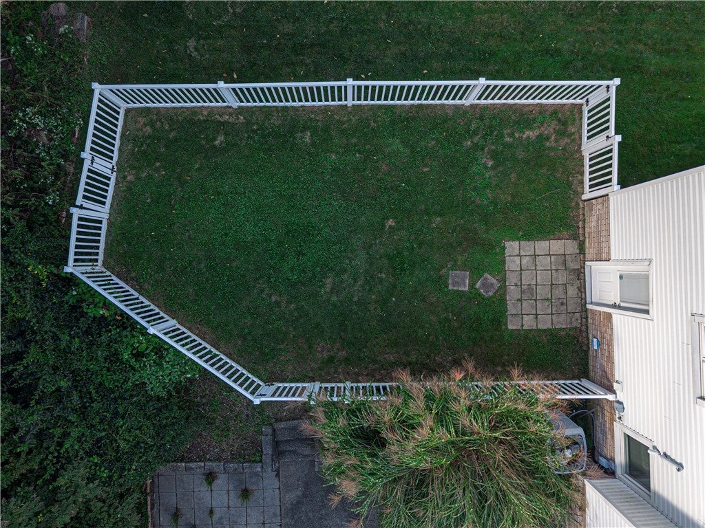 160 Rivercrest Dr