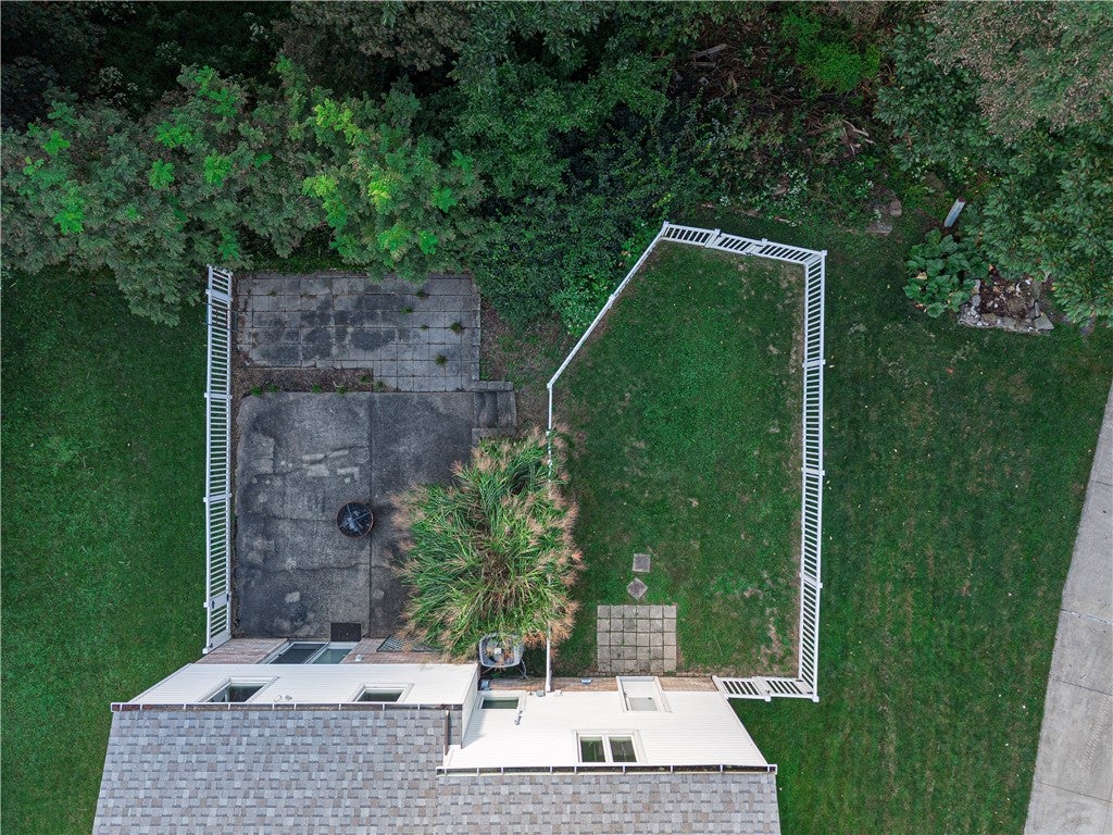 160 Rivercrest Dr