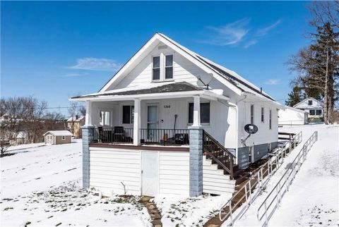 Photo of 1260 Bruce St, Washington, PA 15301 (MLS # 1744078)