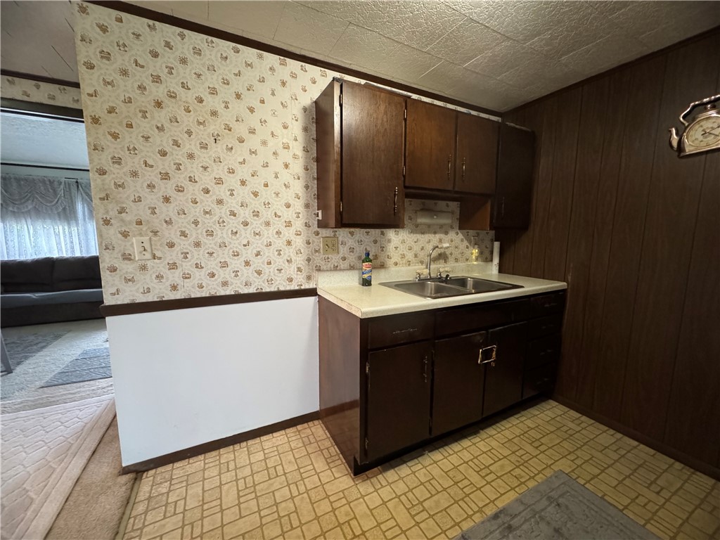 201 King St St, Perryopolis, Pennsylvania image 8