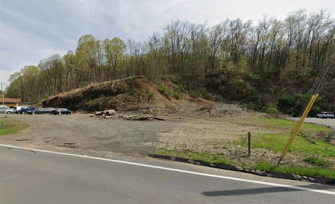 449 Rochester Rd