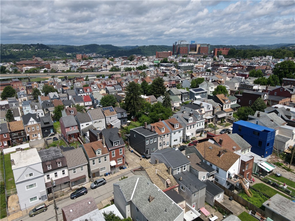 Bloomfield, Pennsylvania 15224, United States, 3 Bedrooms Bedrooms, ,1 BathroomBathrooms,Residential,Active,157475