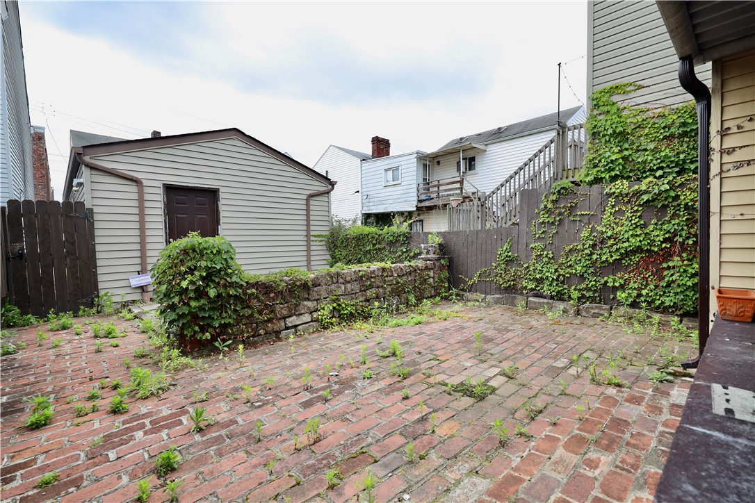 Bloomfield, Pennsylvania 15224, United States, 3 Bedrooms Bedrooms, ,1 BathroomBathrooms,Residential,Active,157475