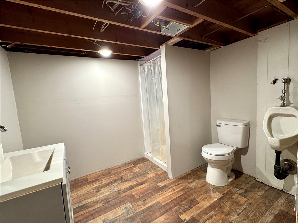 Twp Of But SW, Pennsylvania 16053, United States, 3 Bedrooms Bedrooms, ,4 BathroomsBathrooms,Residential,Contingent,253348