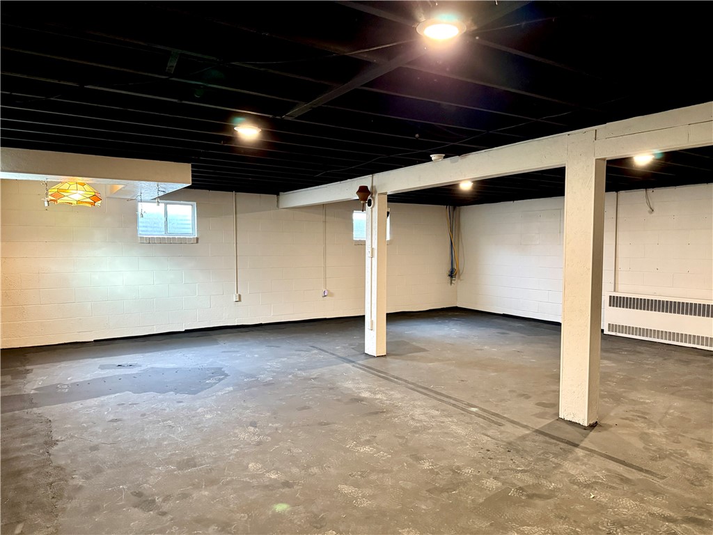 Twp Of But SW, Pennsylvania 16053, United States, 3 Bedrooms Bedrooms, ,4 BathroomsBathrooms,Residential,Contingent,253348