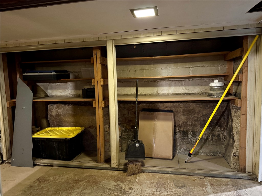 Twp Of But SW, Pennsylvania 16053, United States, 3 Bedrooms Bedrooms, ,4 BathroomsBathrooms,Residential,Contingent,253348