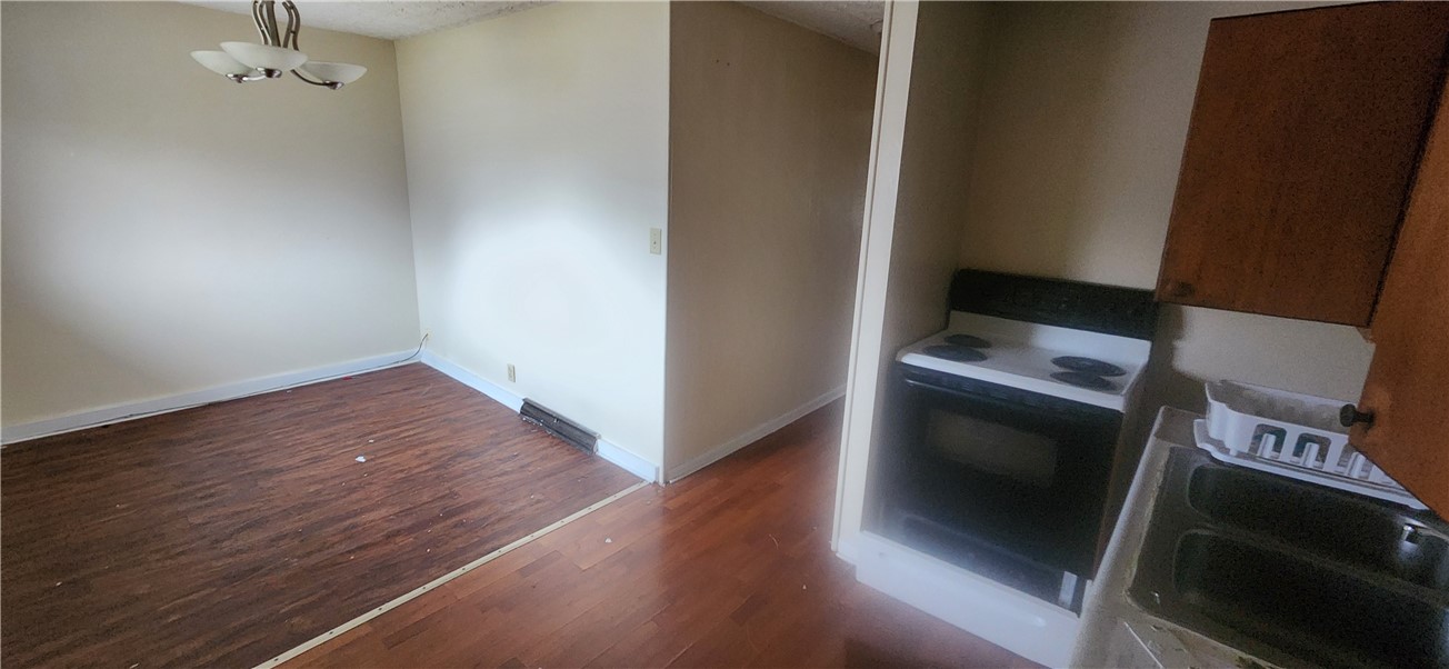 Sharon, Pennsylvania 16146, United States, ,Residential,Contingent,19340