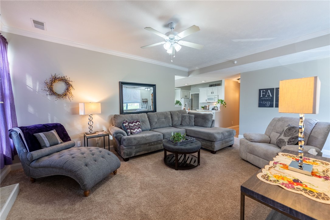 219 Adams Pointe Blvd 9