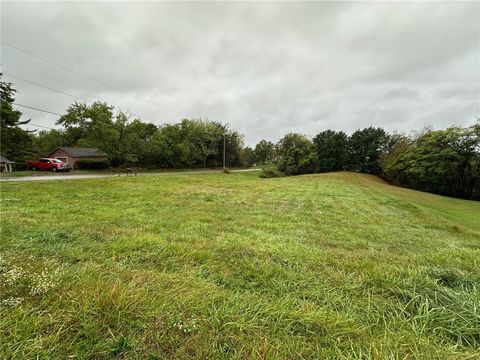 Photo of 0 Temple Rd, Monaca, PA 15061 (MLS # 1727416)
