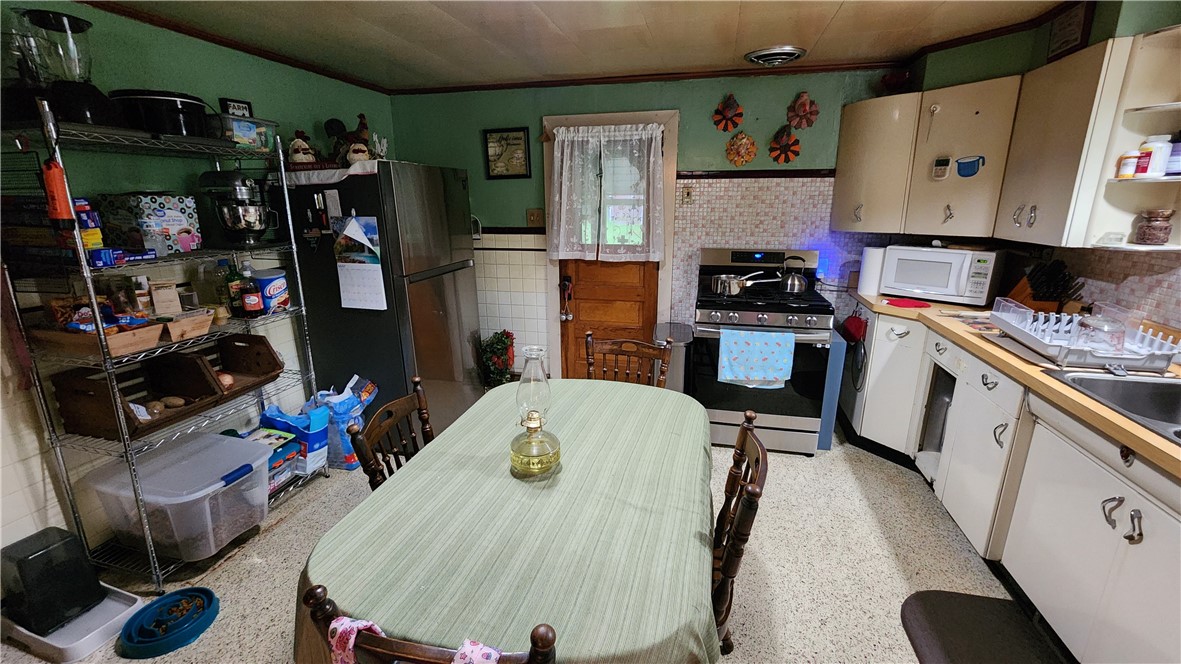 Perry Twp - Fay, Pennsylvania 15428, United States, 2 Bedrooms Bedrooms, ,1 BathroomBathrooms,Residential,Active,132150