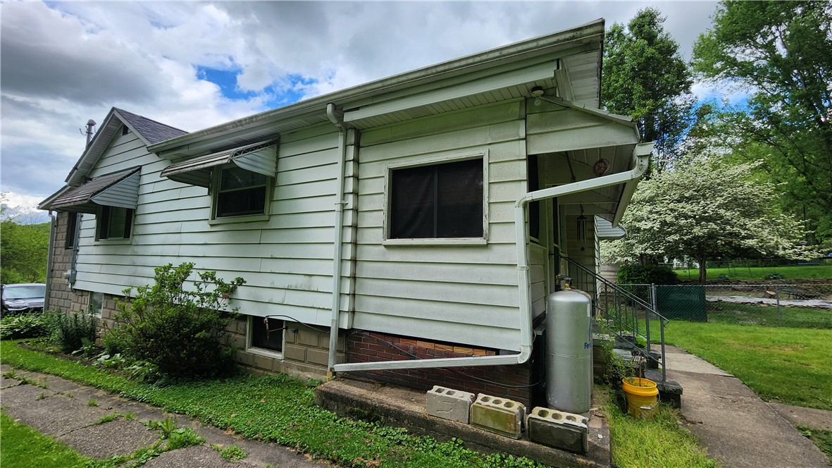 Perry Twp - Fay, Pennsylvania 15428, United States, 2 Bedrooms Bedrooms, ,1 BathroomBathrooms,Residential,Active,132150