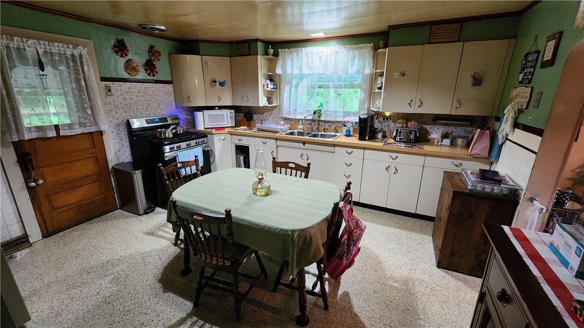 Perry Twp - Fay, Pennsylvania 15428, United States, 2 Bedrooms Bedrooms, ,1 BathroomBathrooms,Residential,Active,132150