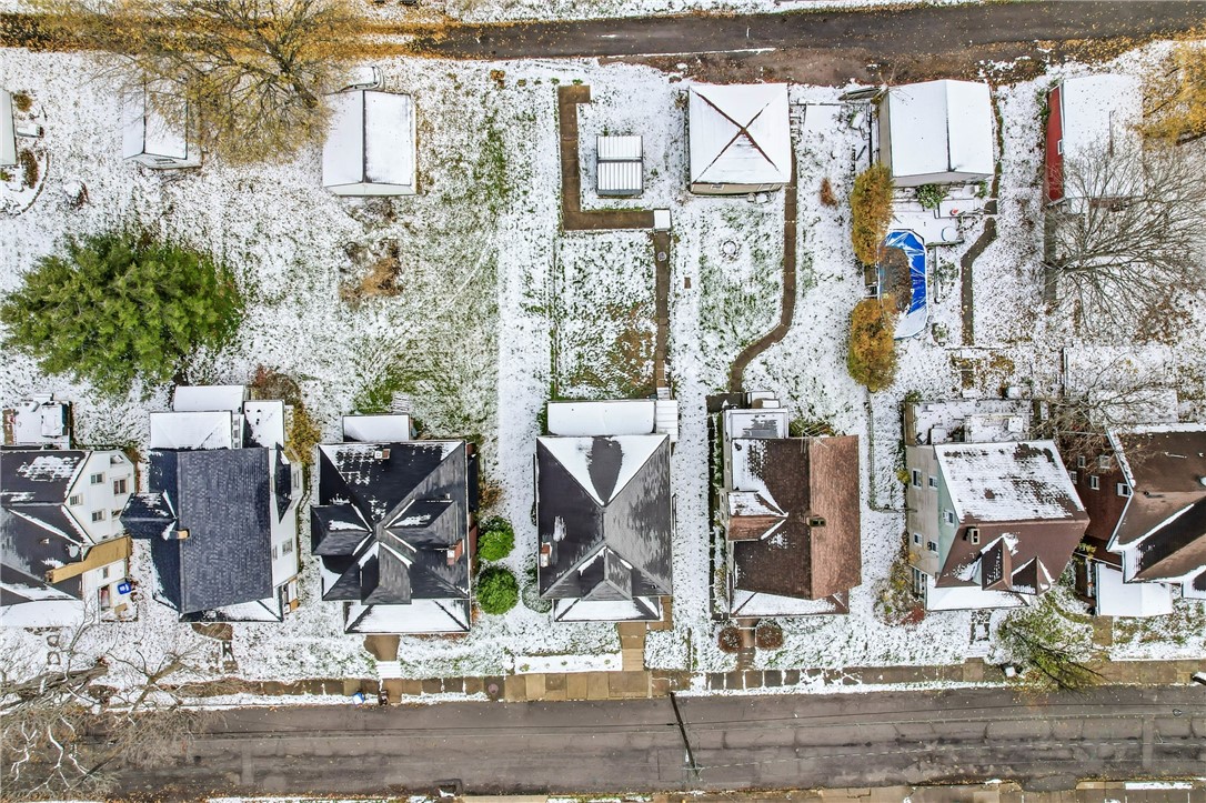 Sharon, Pennsylvania 16146, United States, 4 Bedrooms Bedrooms, ,3 BathroomsBathrooms,Residential,Active,243576