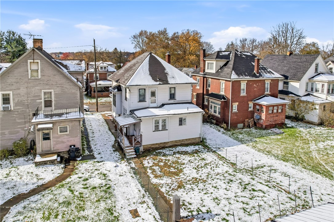 Sharon, Pennsylvania 16146, United States, 4 Bedrooms Bedrooms, ,3 BathroomsBathrooms,Residential,Active,243576