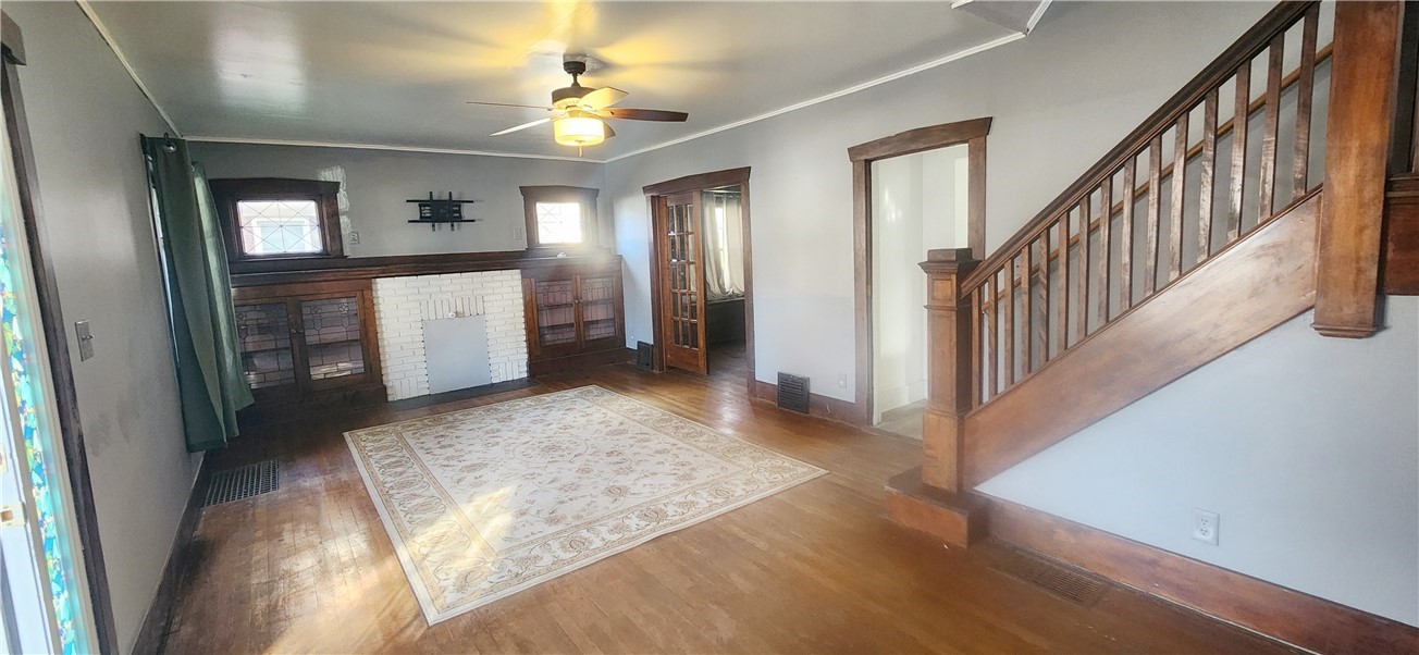 Sharon, Pennsylvania 16146, United States, 4 Bedrooms Bedrooms, ,3 BathroomsBathrooms,Residential,Active,243576