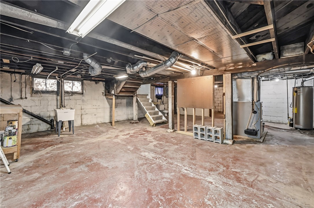 Sharon, Pennsylvania 16146, United States, 4 Bedrooms Bedrooms, ,3 BathroomsBathrooms,Residential,Active,243576