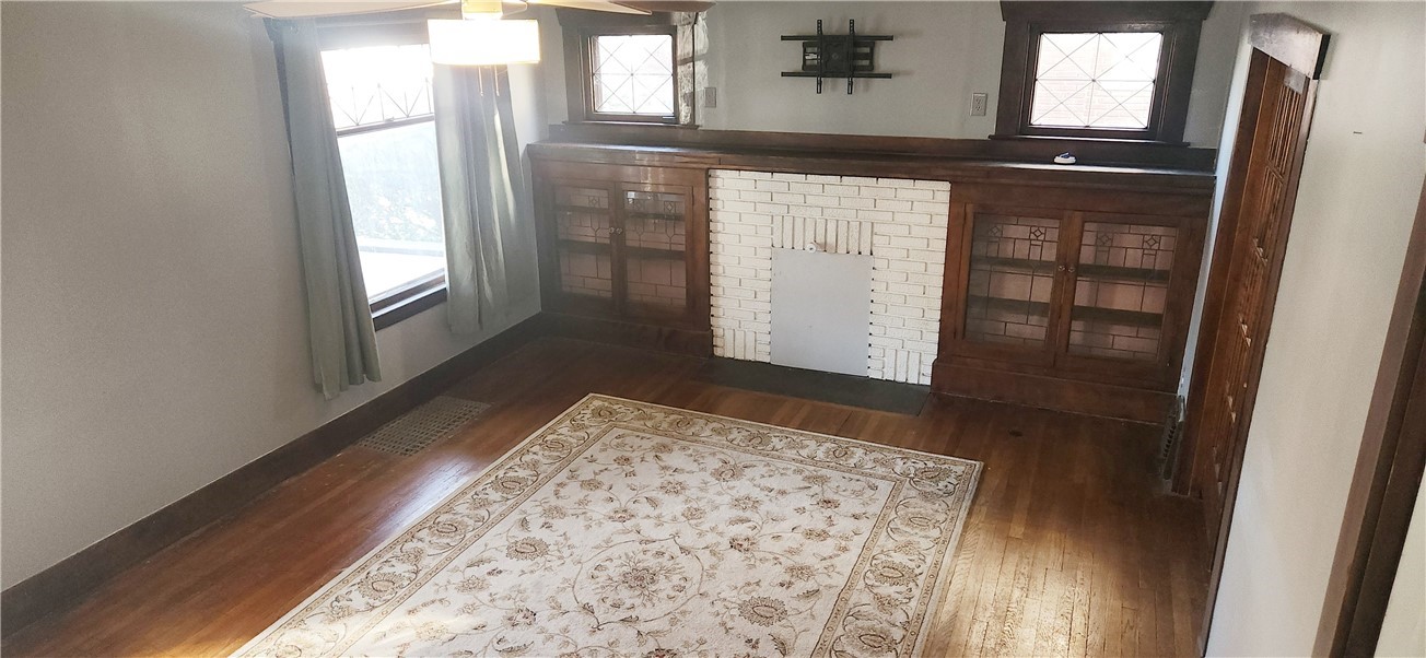 Sharon, Pennsylvania 16146, United States, 4 Bedrooms Bedrooms, ,3 BathroomsBathrooms,Residential,Active,243576