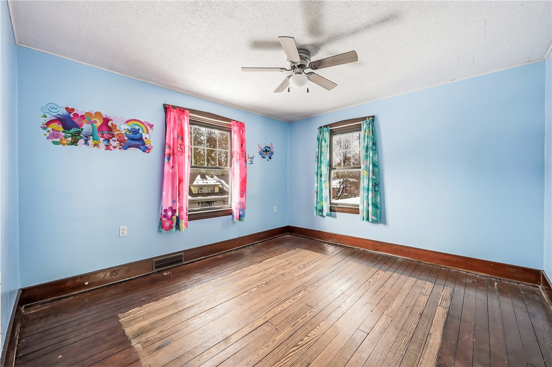 Sharon, Pennsylvania 16146, United States, 4 Bedrooms Bedrooms, ,3 BathroomsBathrooms,Residential,Active,243576