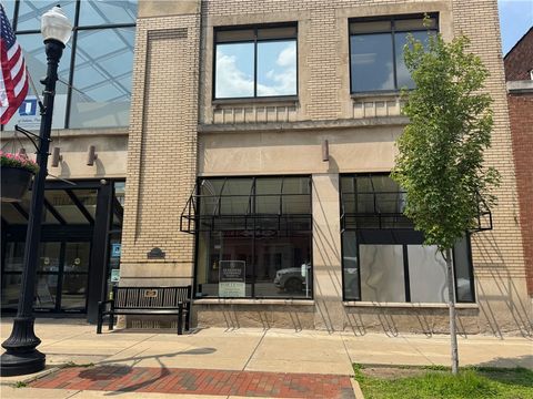 Photo of 665 Philadelphia St #100, Indiana, PA 15701 (MLS # 1738668)