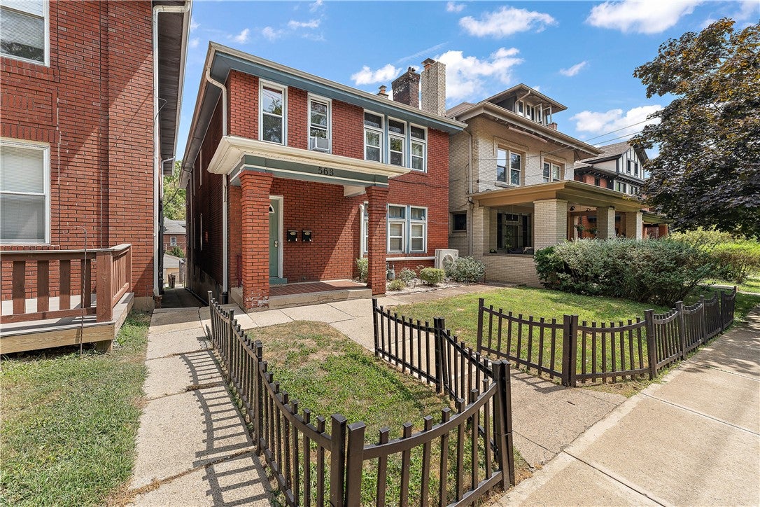 563 S Braddock Ave