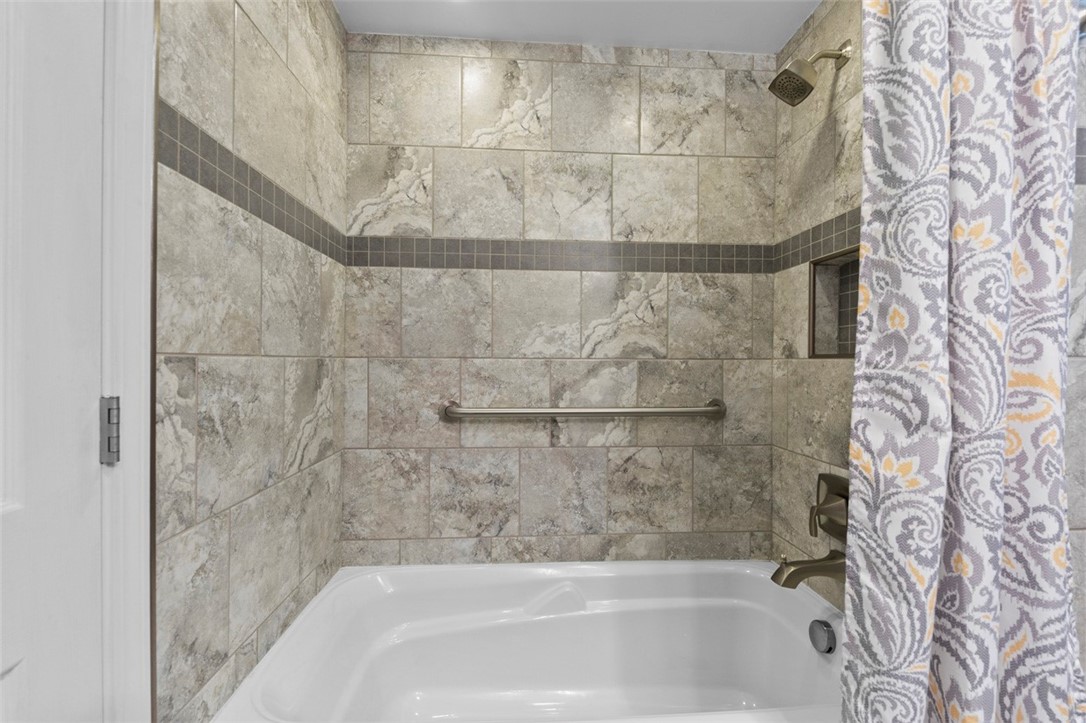 Vanderbilt, Pennsylvania 15486, United States, 3 Bedrooms Bedrooms, ,3 BathroomsBathrooms,Residential,Active,204034