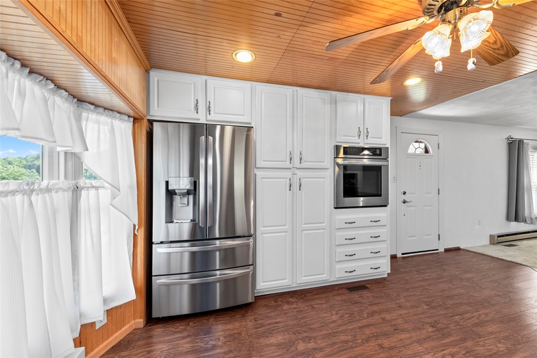 Vanderbilt, Pennsylvania 15486, United States, 3 Bedrooms Bedrooms, ,3 BathroomsBathrooms,Residential,Active,204034