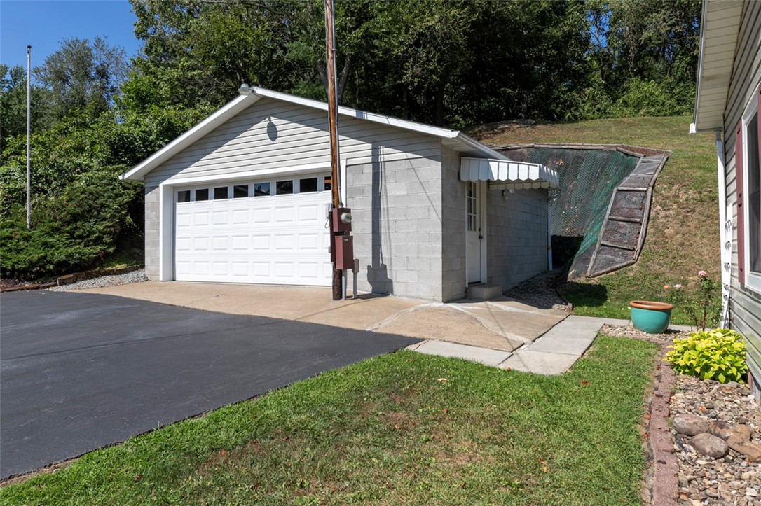 Vanderbilt, Pennsylvania 15486, United States, 3 Bedrooms Bedrooms, ,3 BathroomsBathrooms,Residential,Active,204034