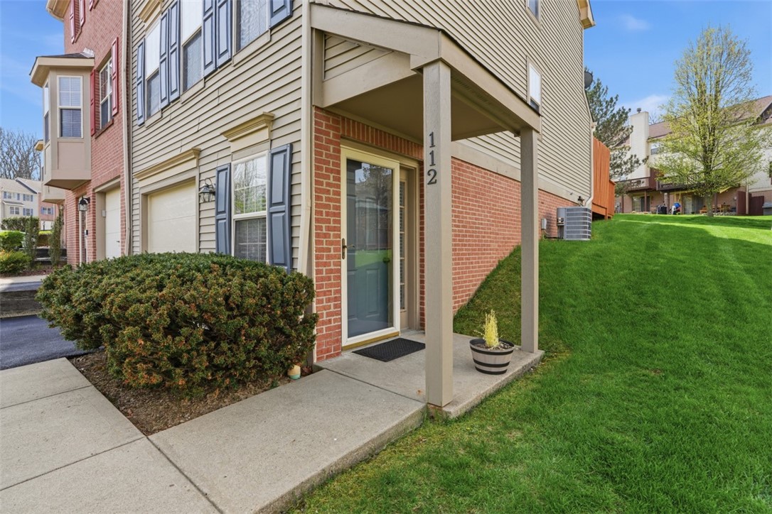 112 Hillvue Dr