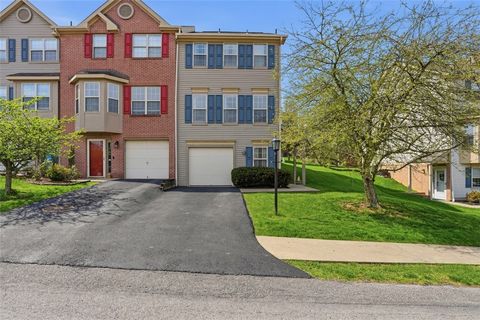 Photo of 112 Hillvue Dr, Mars, PA 16046 (MLS # 1747966)