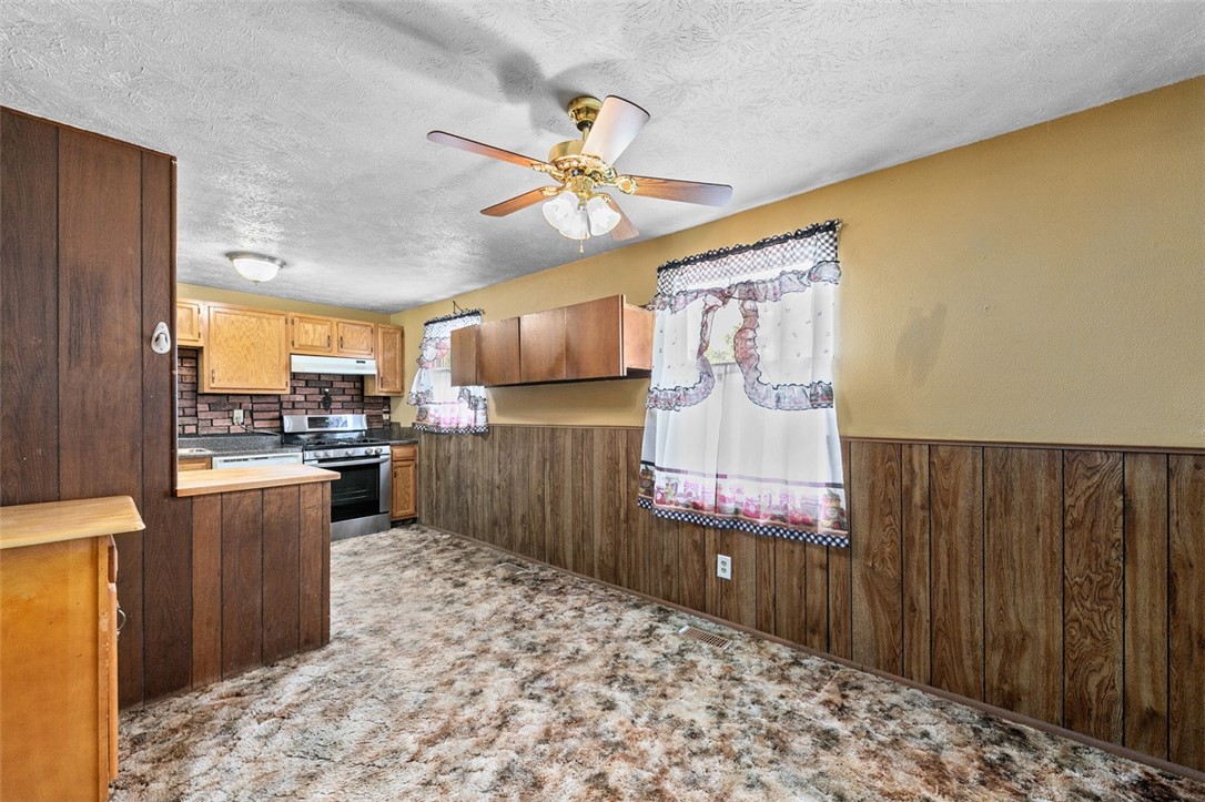 North Huntingdon, Pennsylvania 15642, United States, 3 Bedrooms Bedrooms, ,2 BathroomsBathrooms,Residential,Active,208077