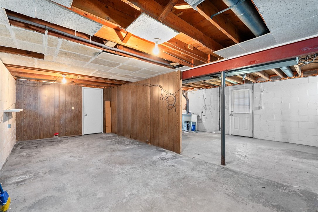 North Huntingdon, Pennsylvania 15642, United States, 3 Bedrooms Bedrooms, ,2 BathroomsBathrooms,Residential,Active,208077