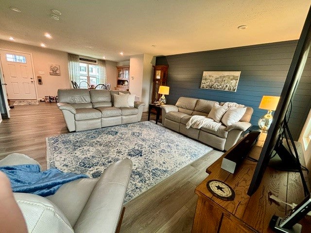 317 Arden Dr