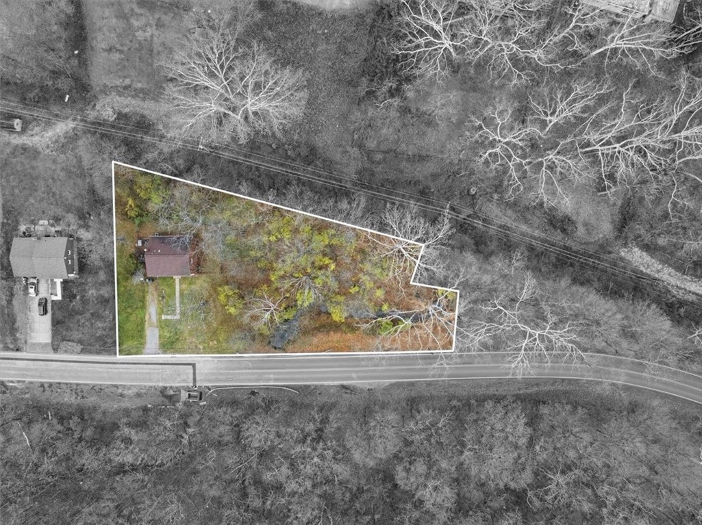 Upper St Clair, Pennsylvania 15241, United States, 4 Bedrooms Bedrooms, ,2 BathroomsBathrooms,Residential,Contingent,246757