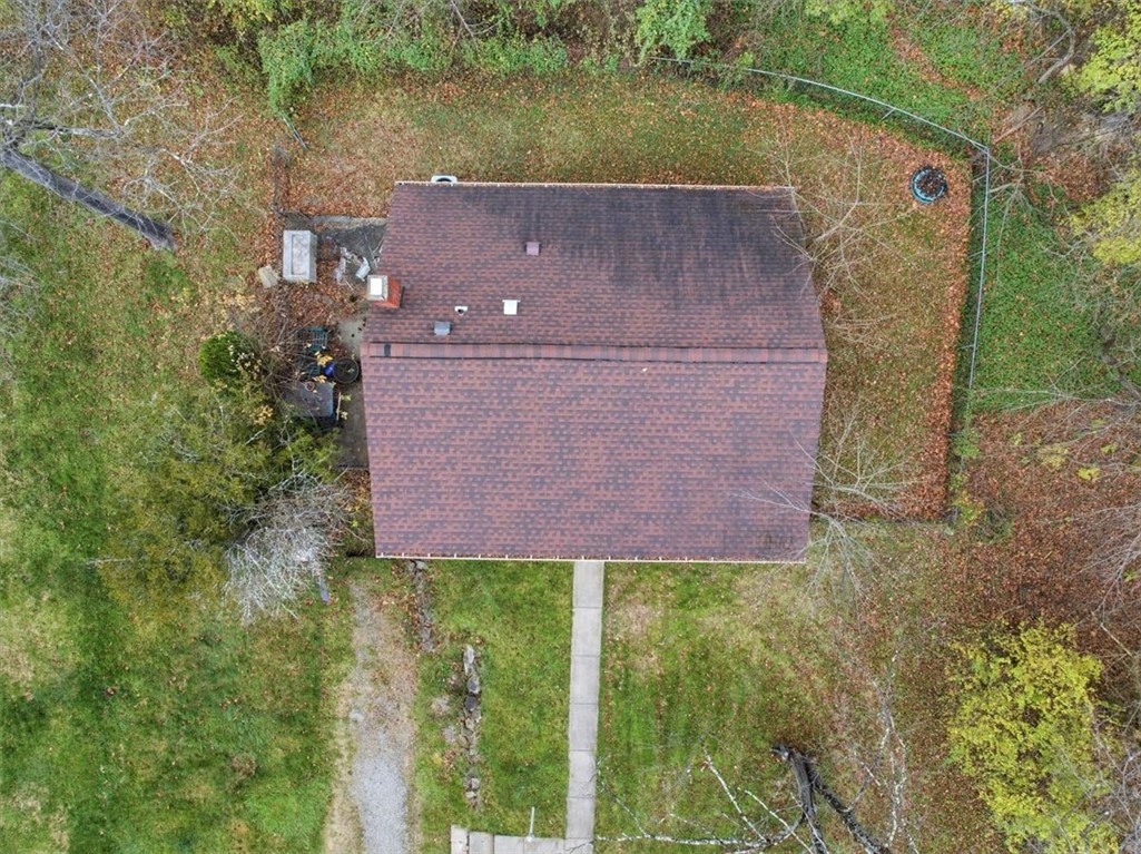 Upper St Clair, Pennsylvania 15241, United States, 4 Bedrooms Bedrooms, ,2 BathroomsBathrooms,Residential,Contingent,246757