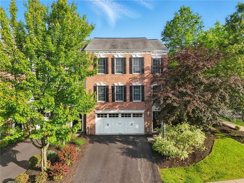 Photo for 901 Montclair Dr