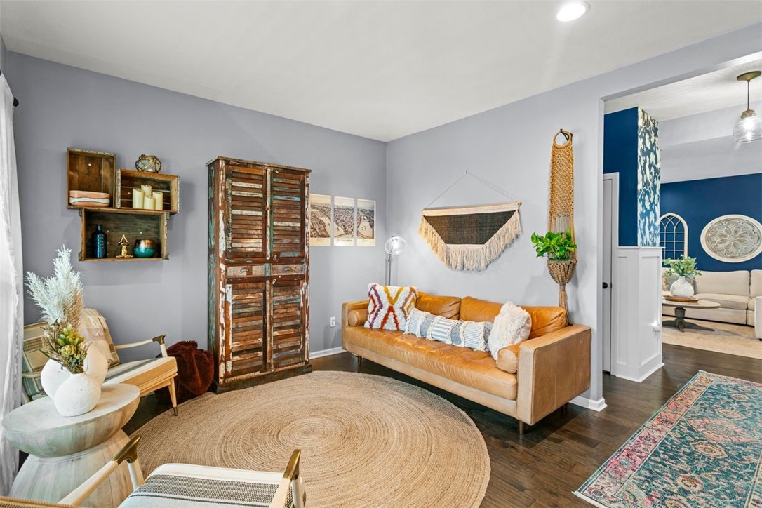 5009 S Firwood Drive