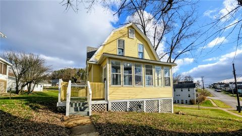 Photo of 305 Central Ave, Chicora, PA 16025 (MLS # 1731351)