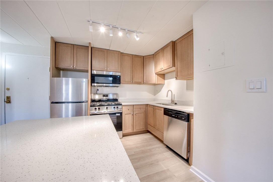 5 Bayard Rd 514