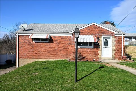 Photo of 1027 Bellair Rd, Mckeesport, PA 15133 (MLS # 1744935)