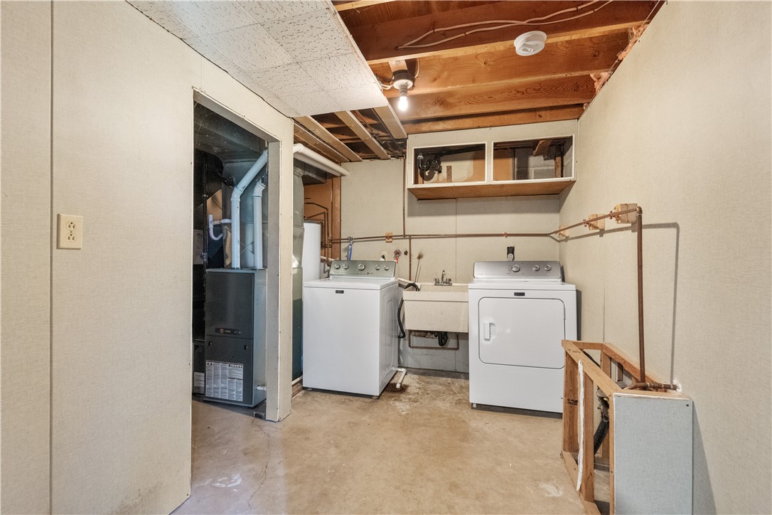 North Strabane, Pennsylvania 15317, United States, 3 Bedrooms Bedrooms, ,3 BathroomsBathrooms,Residential,Contingent,110410