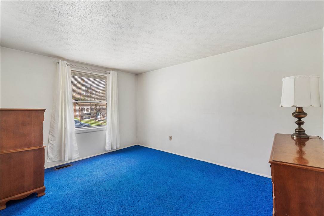 North Strabane, Pennsylvania 15317, United States, 3 Bedrooms Bedrooms, ,3 BathroomsBathrooms,Residential,Contingent,110410