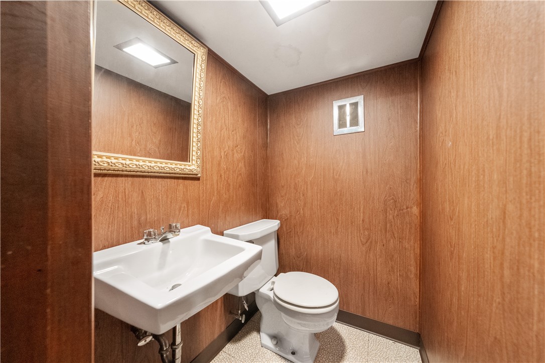 North Strabane, Pennsylvania 15317, United States, 3 Bedrooms Bedrooms, ,3 BathroomsBathrooms,Residential,Contingent,110410