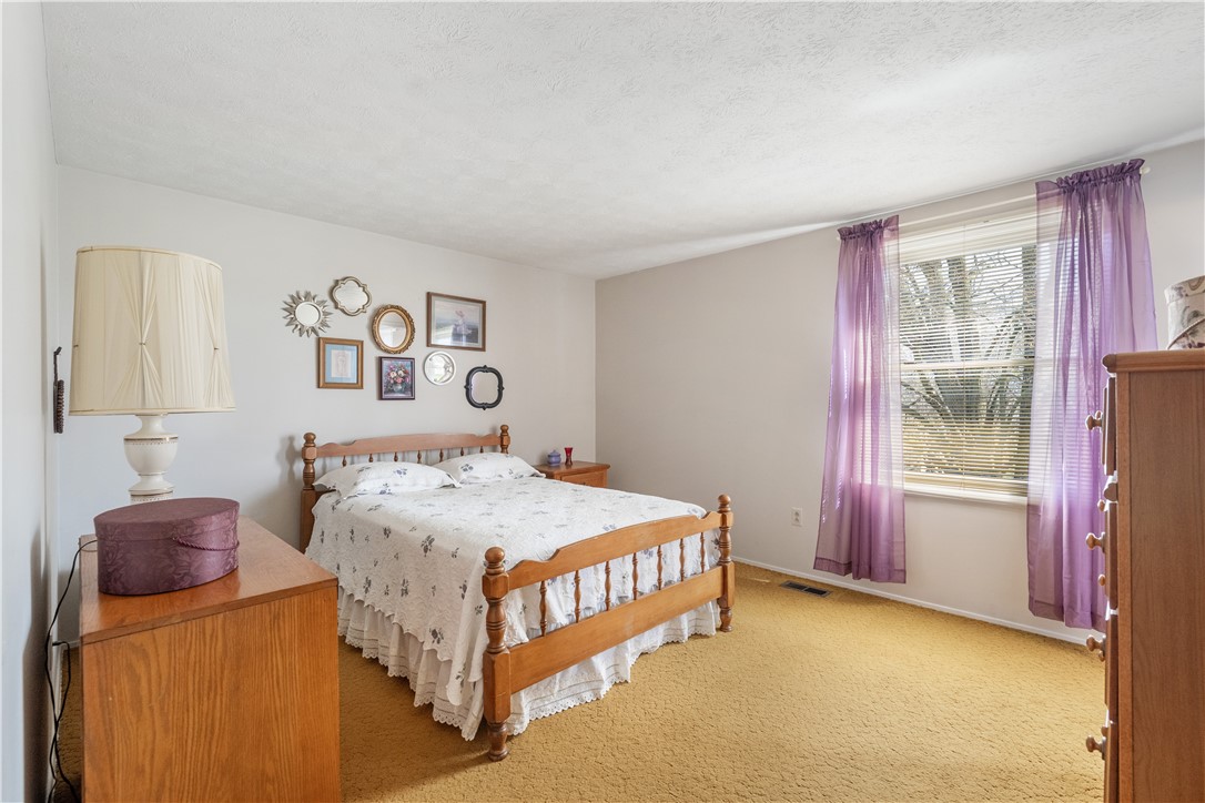 North Strabane, Pennsylvania 15317, United States, 3 Bedrooms Bedrooms, ,3 BathroomsBathrooms,Residential,Contingent,110410