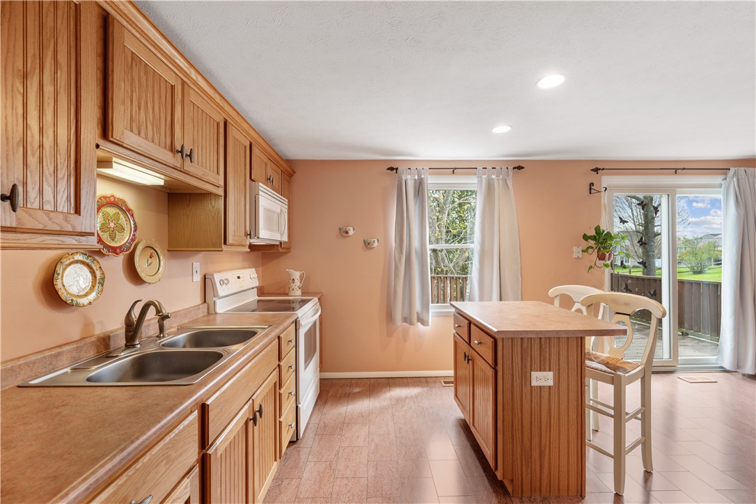 North Strabane, Pennsylvania 15317, United States, 3 Bedrooms Bedrooms, ,3 BathroomsBathrooms,Residential,Contingent,110410