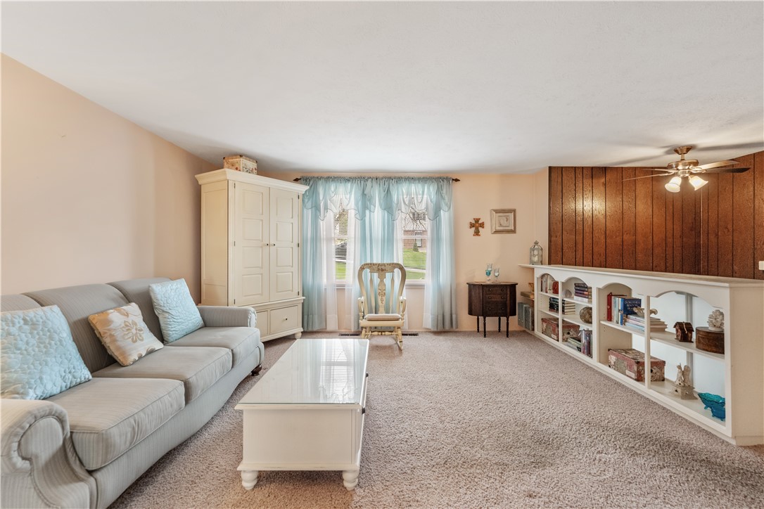 North Strabane, Pennsylvania 15317, United States, 3 Bedrooms Bedrooms, ,3 BathroomsBathrooms,Residential,Contingent,110410