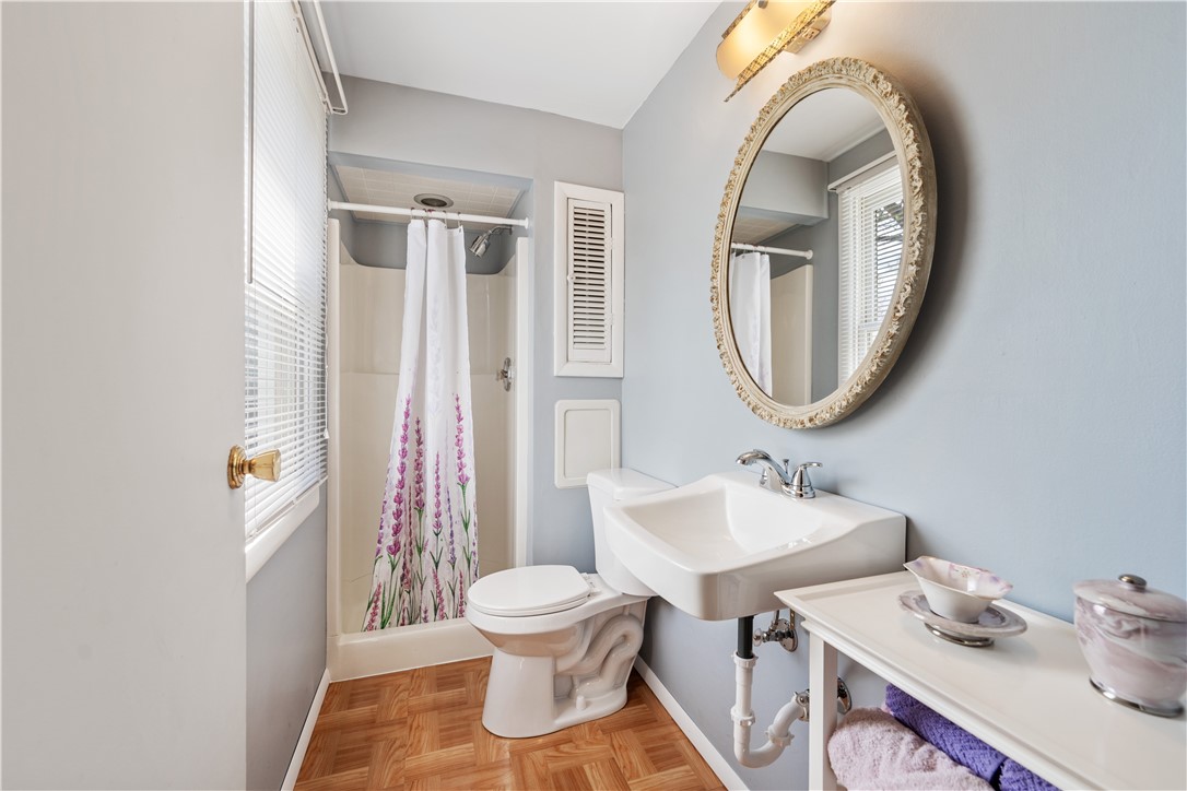 North Strabane, Pennsylvania 15317, United States, 3 Bedrooms Bedrooms, ,3 BathroomsBathrooms,Residential,Contingent,110410