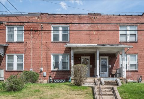 Photo of 421 Avenue D, Pittsburgh, PA 15221 (MLS # 1746648)