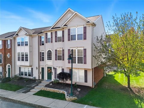 Photo of 608 Garden Way, Wexford, PA 15090 (MLS # 1725798)