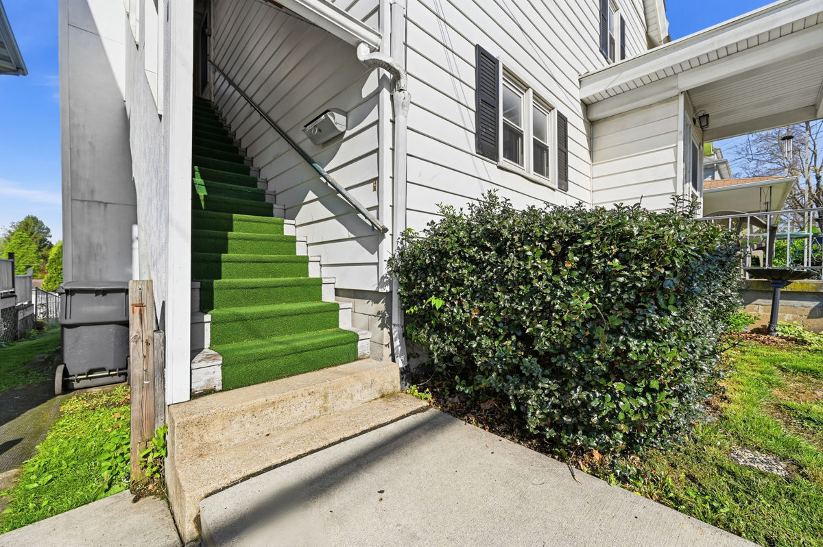 129 S Clay Street